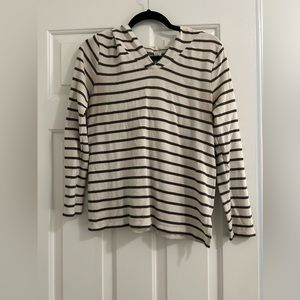 Women Lightweight Hooded Swetashirt